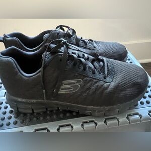 Skechers women’s Black Athletic Shoes